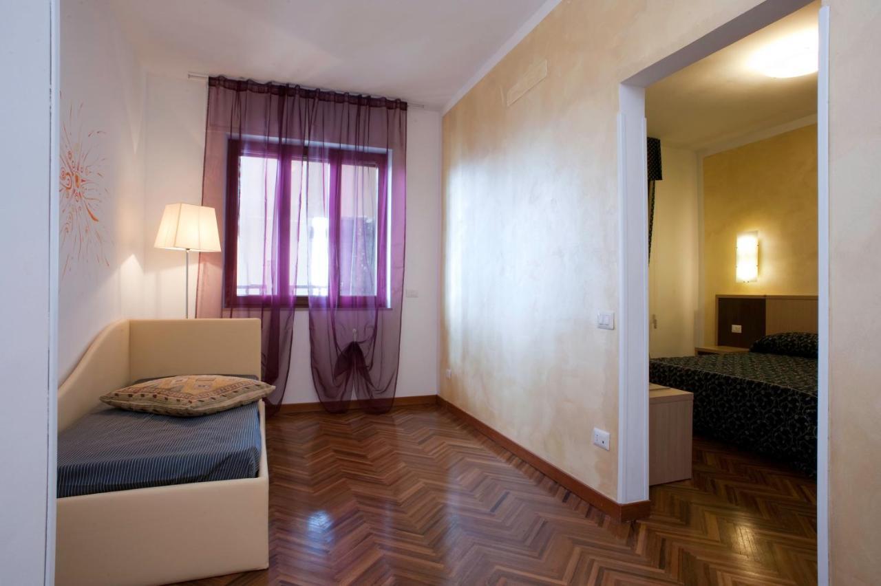 Hotel Astoria Фермо Экстерьер фото