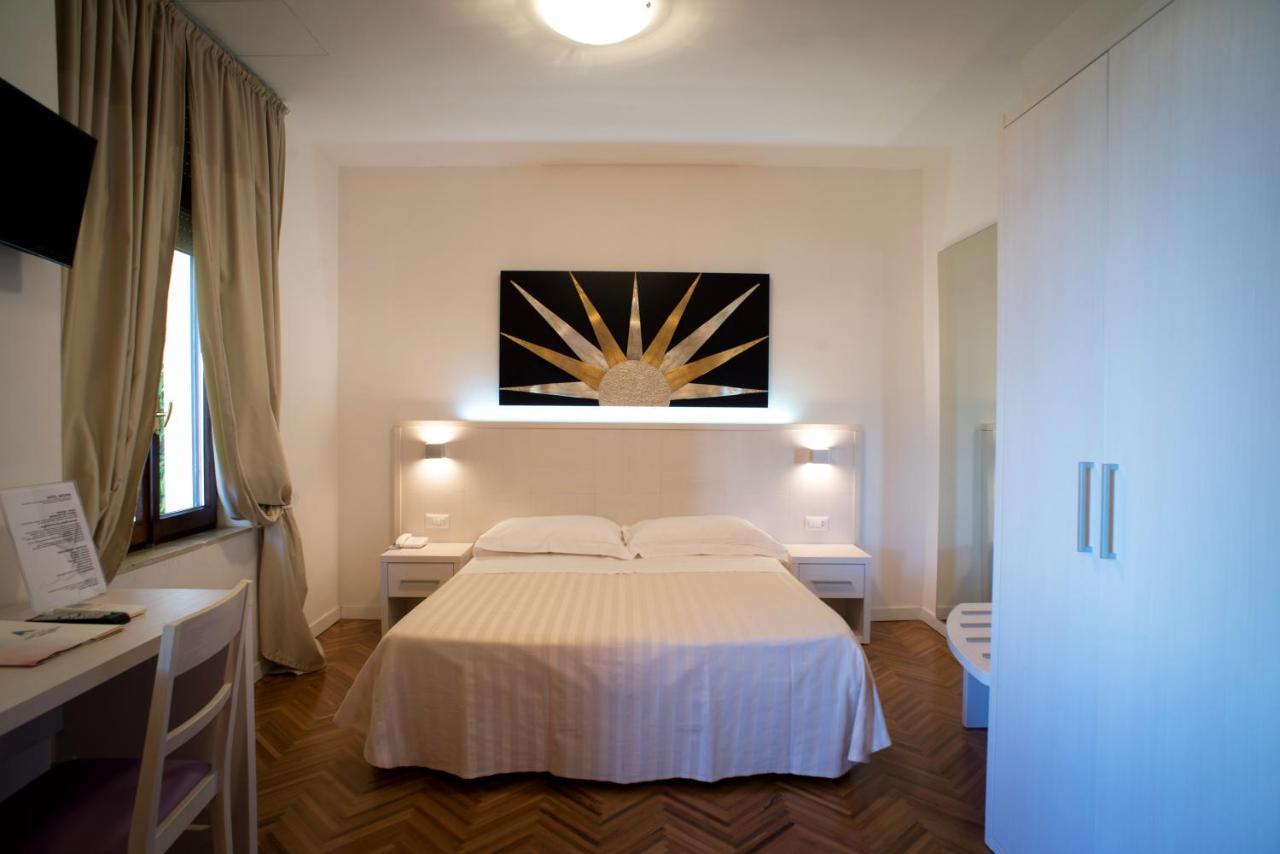 Hotel Astoria Фермо Экстерьер фото