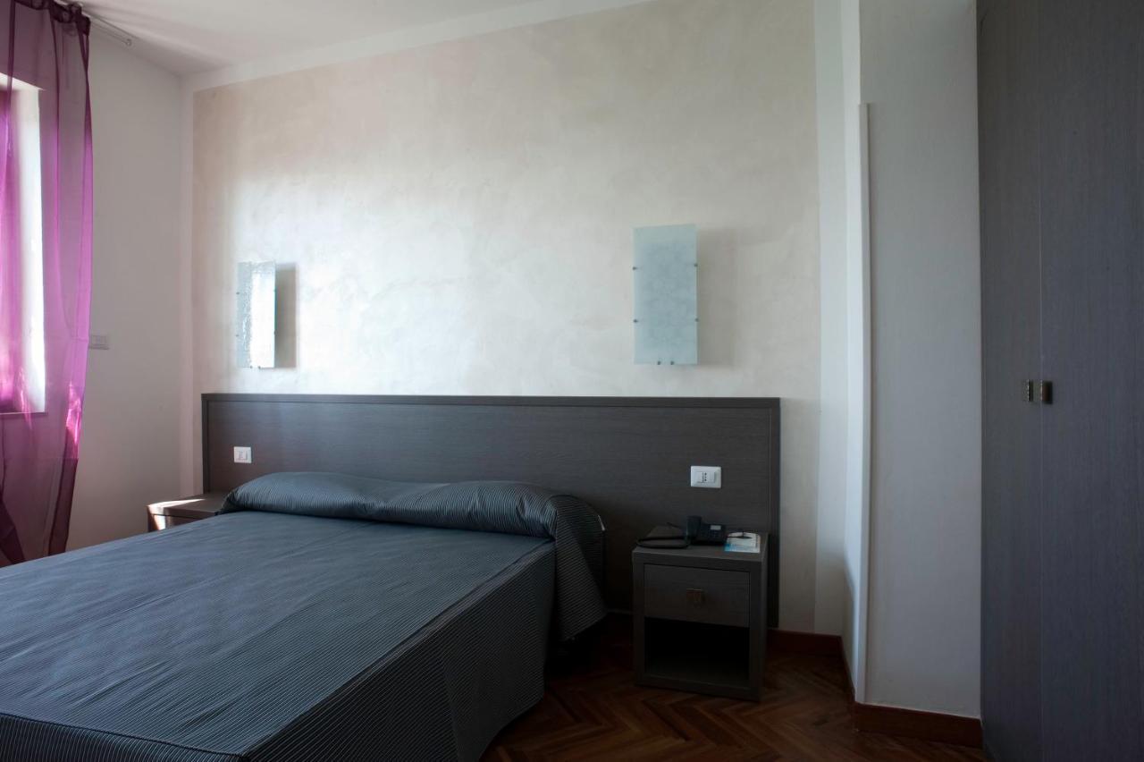 Hotel Astoria Фермо Экстерьер фото