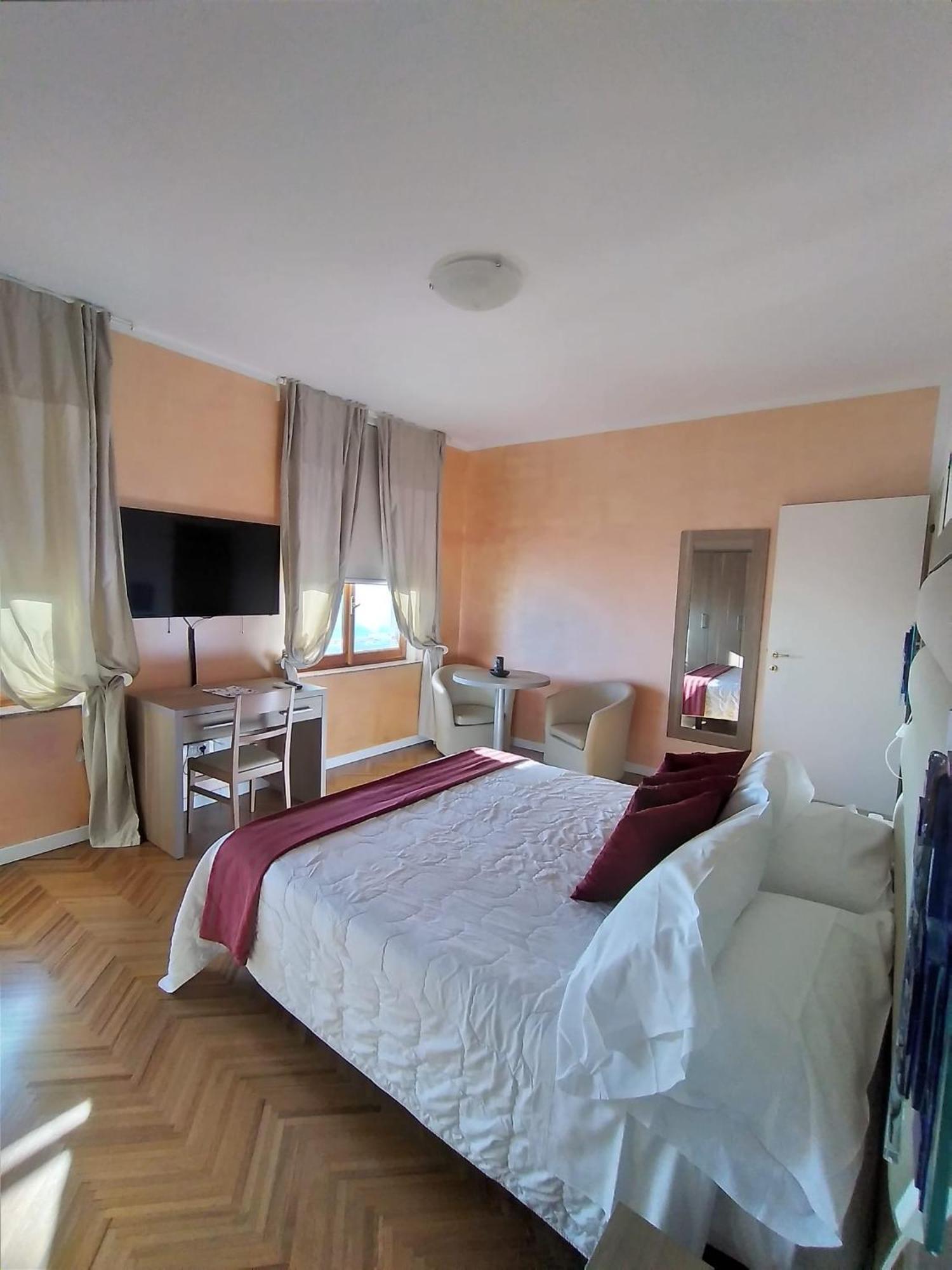Hotel Astoria Фермо Экстерьер фото