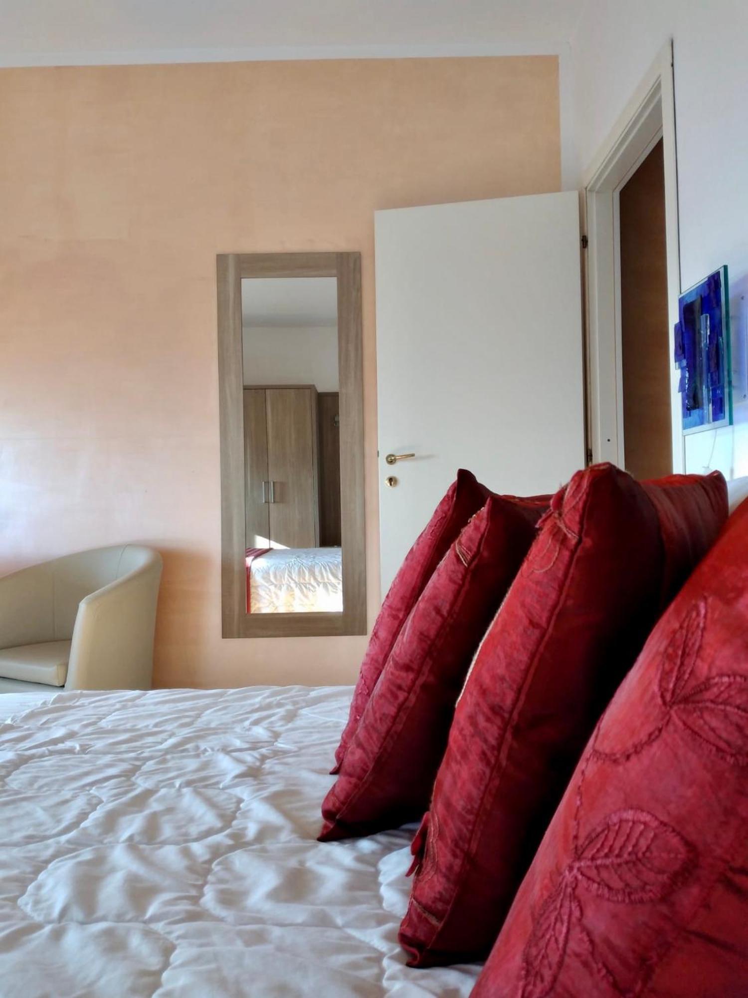 Hotel Astoria Фермо Экстерьер фото