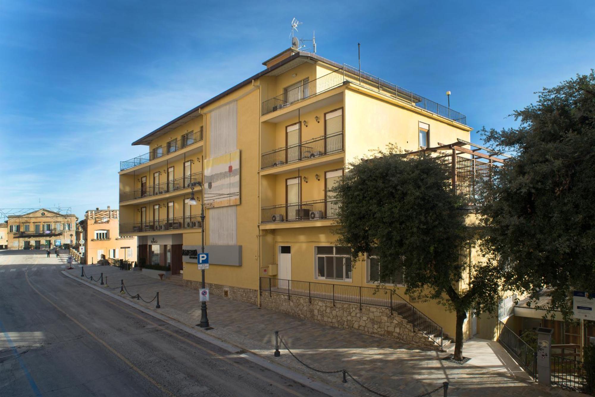 Hotel Astoria Фермо Экстерьер фото